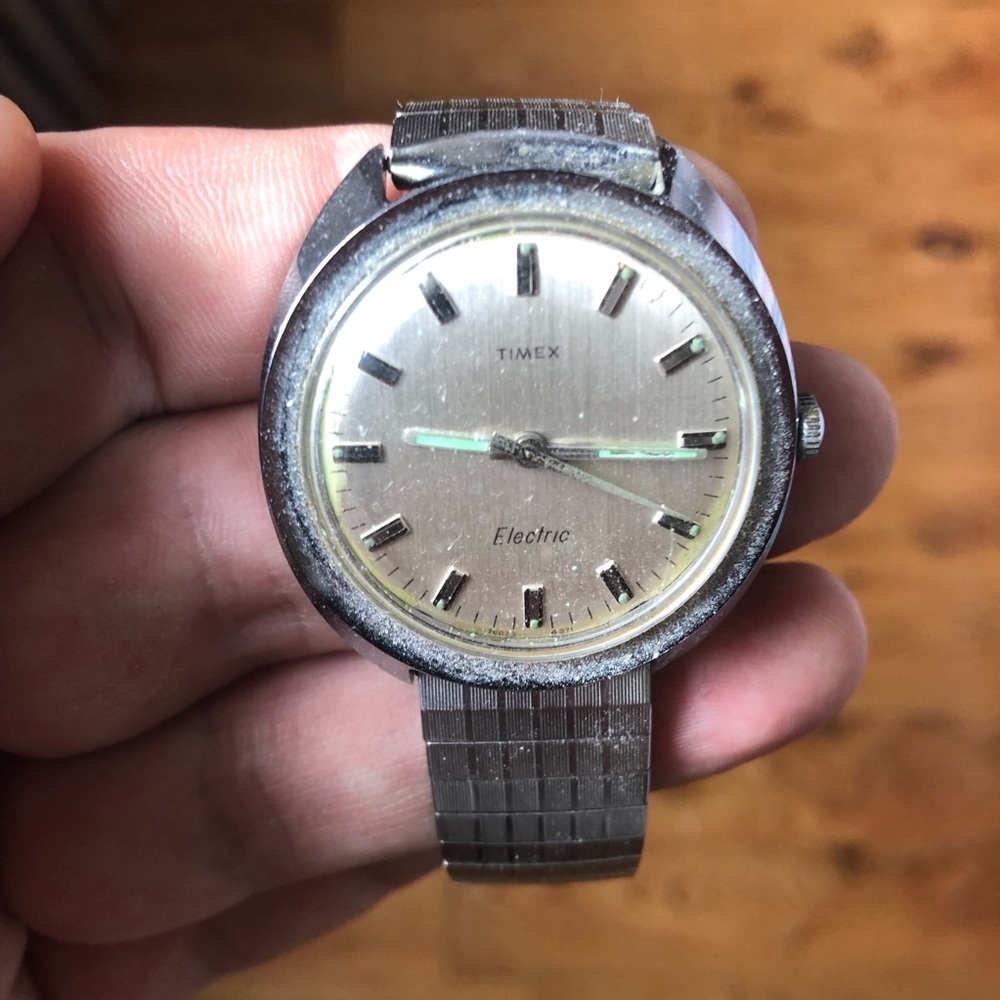 Vintage Times Electric Watch